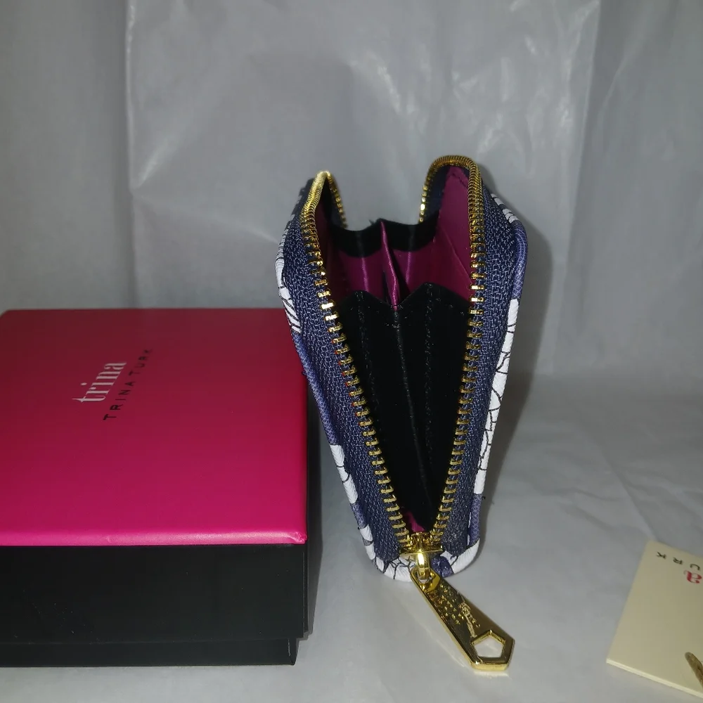 Trina Turk Zip Around Cardholder Wallet In Box, Faux Leather, Floral - Picture 8 of 9